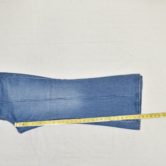 Express Classic Blue Women's Jeans - Picture 5 of 8